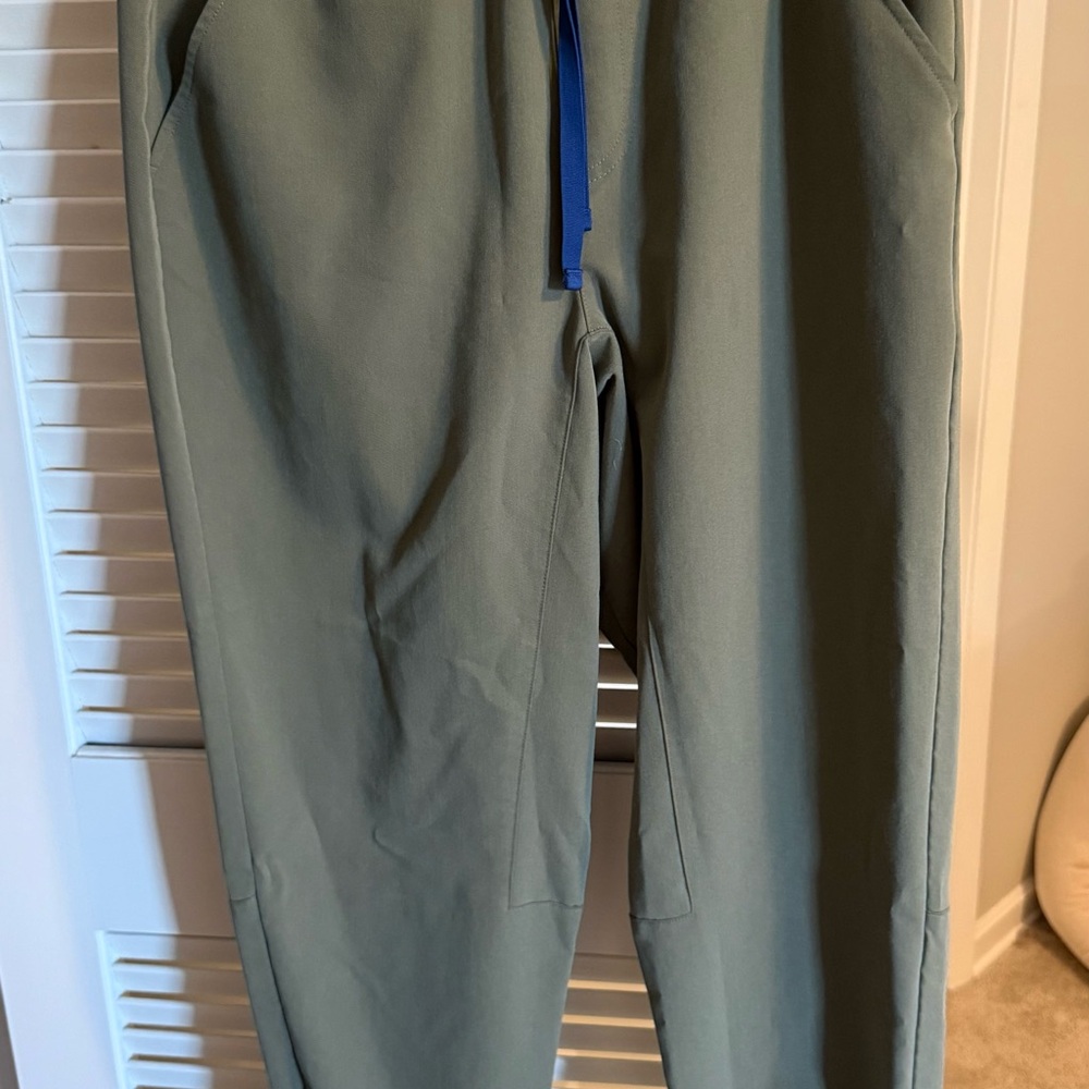 Figs Men's Moss Green Tansen Joggers